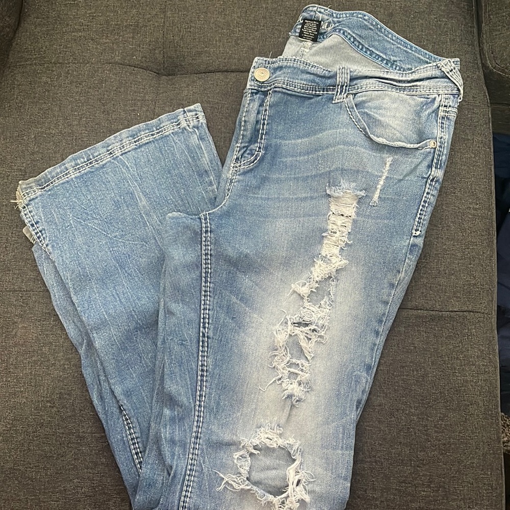 Ariya Jeans